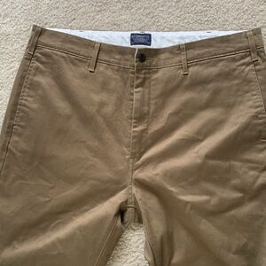 Men’s Levis Khaki pant